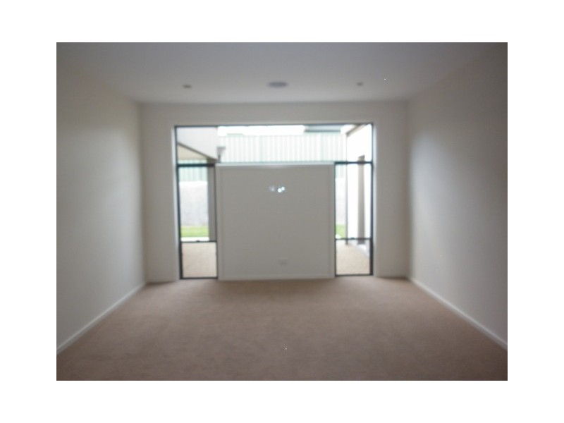 3 Colonel Light Place, Mount Gambier SA 5290