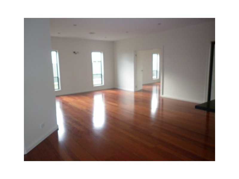 3 Colonel Light Place, Mount Gambier SA 5290