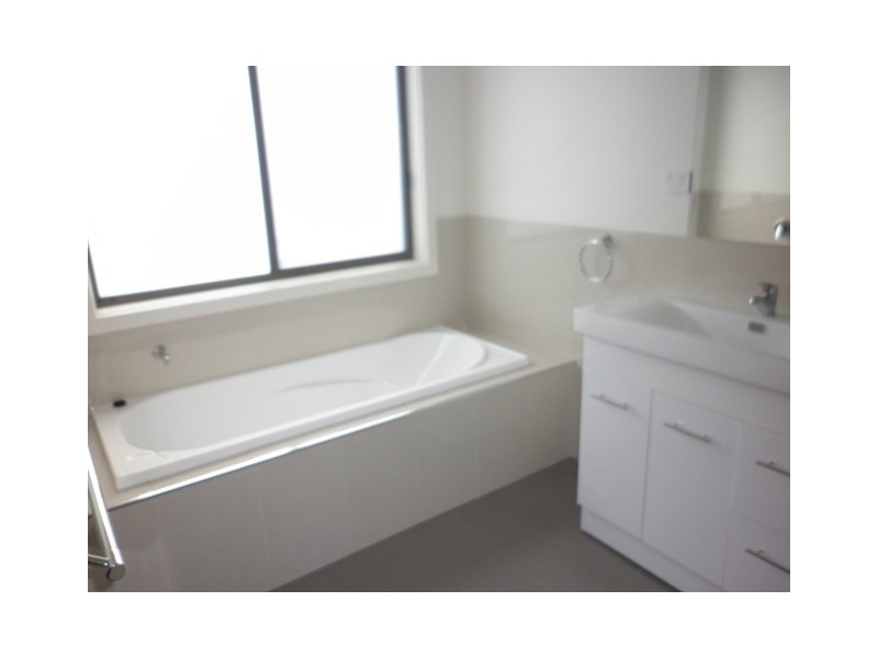 3 Colonel Light Place, Mount Gambier SA 5290