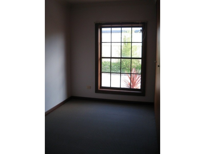 1/17 Heriot Street, Mount Gambier SA 5290