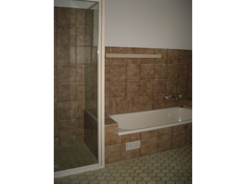 1/17 Heriot Street, Mount Gambier SA 5290