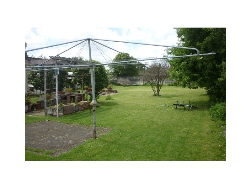 8 Umpherson Street, Mount Gambier SA 5290