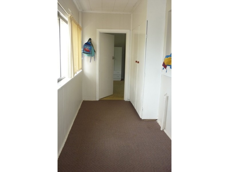 8 Umpherson Street, Mount Gambier SA 5290