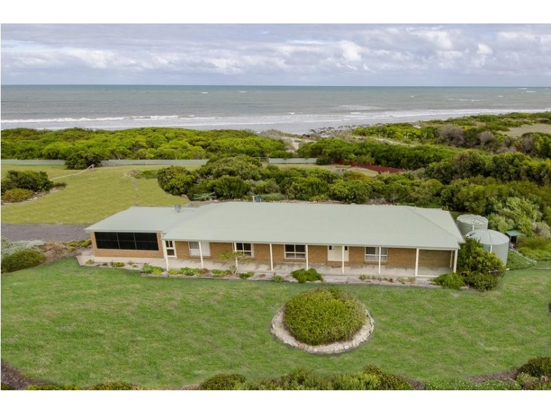 21 Eight Mile Creek Road, Eight Mile Creek SA 5291