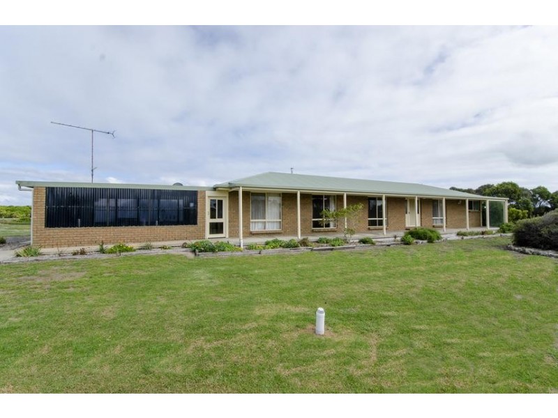 21 Eight Mile Creek Road, Eight Mile Creek SA 5291