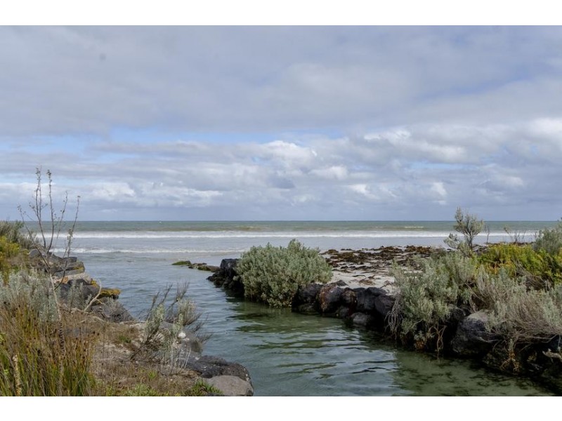 21 Eight Mile Creek Road, Eight Mile Creek SA 5291