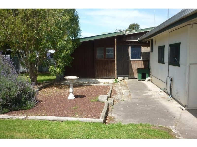 17 Morphett Terrace, Tarpeena SA 5277