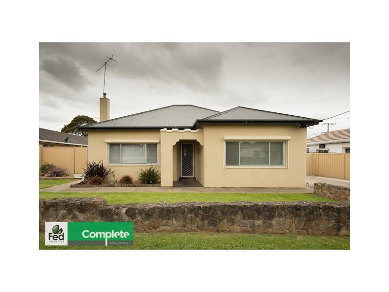 32 Umpherston Street, Mount Gambier SA 5290