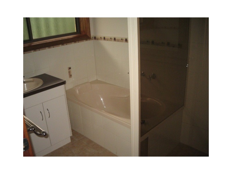 5 Rosemary Avenue, Mount Gambier SA 5290