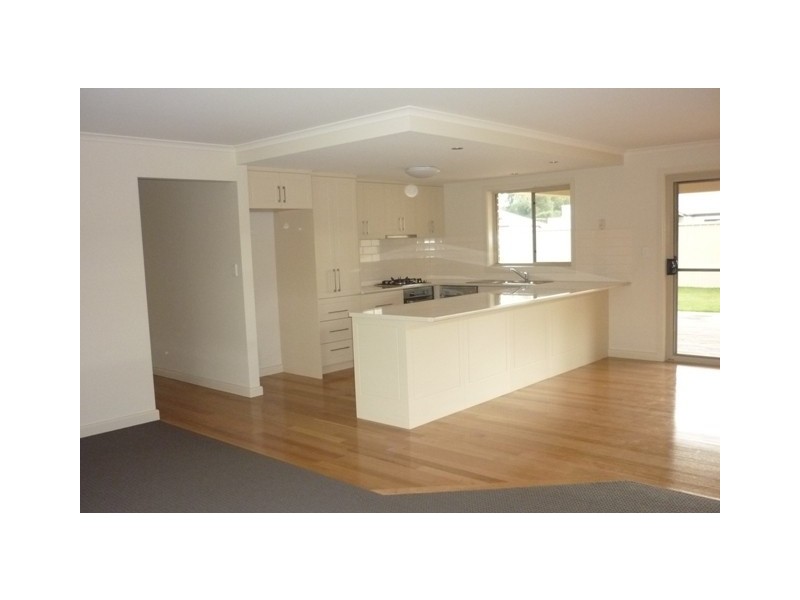 21 Queens Court, Mount Gambier SA 5290