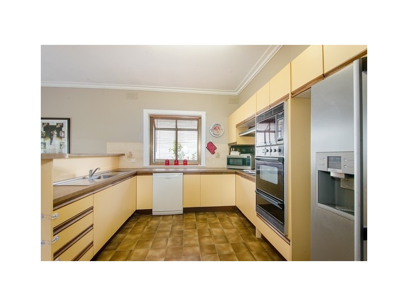 2 Renfrey Place, Mount Gambier SA 5290