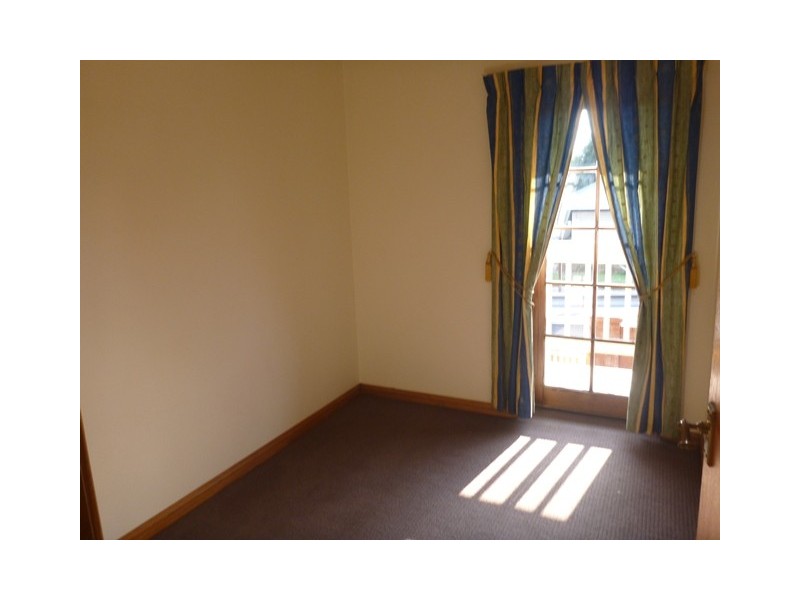 3/48 Crouch Street North, Mount Gambier SA 5290