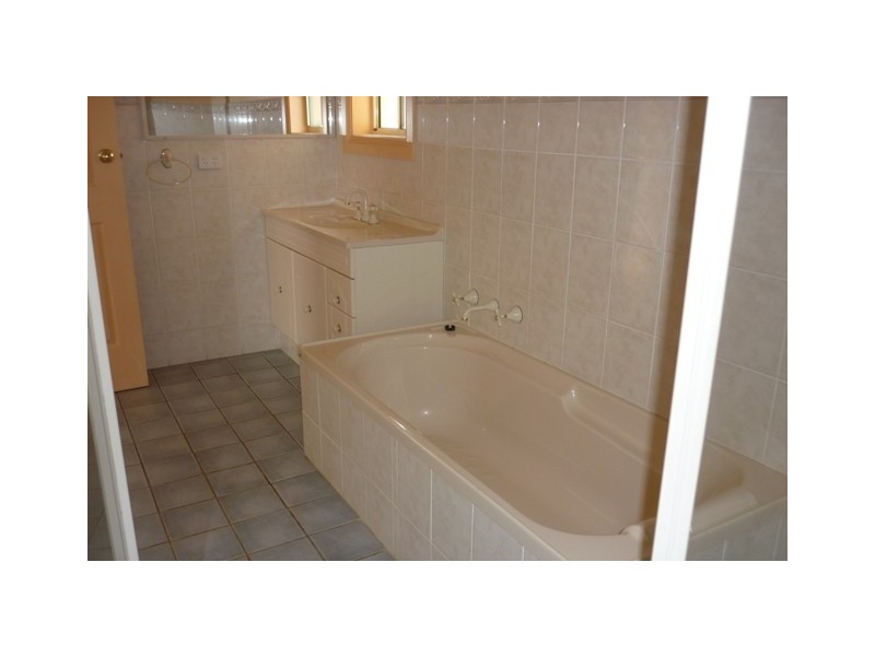 30 Buronga Avenue, Mount Gambier SA 5290