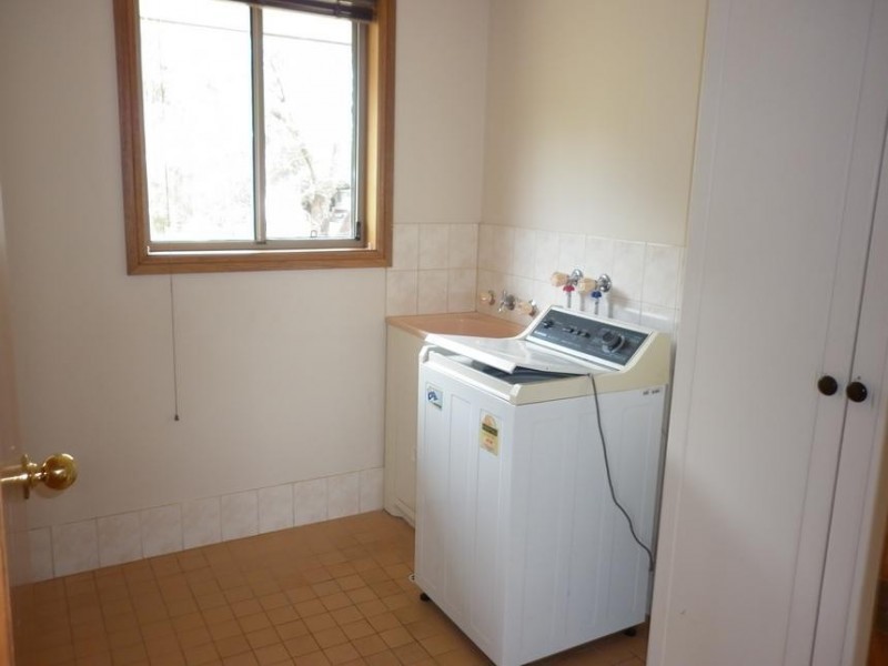 12 Bay Road, Allendale East SA 5291