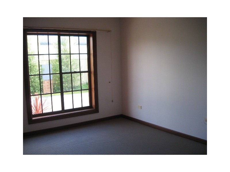 1/17 Heriot Street, Mount Gambier SA 5290