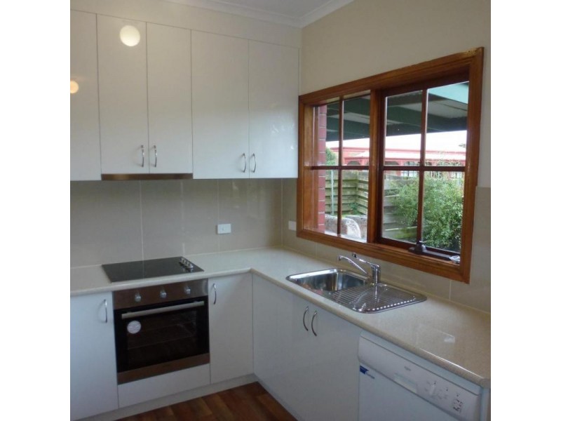 2/11 Bertha Street, Mount Gambier SA 5290