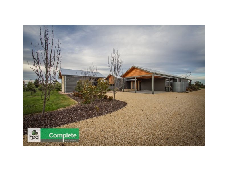 32 Yahl Main Road, Yahl SA 5291