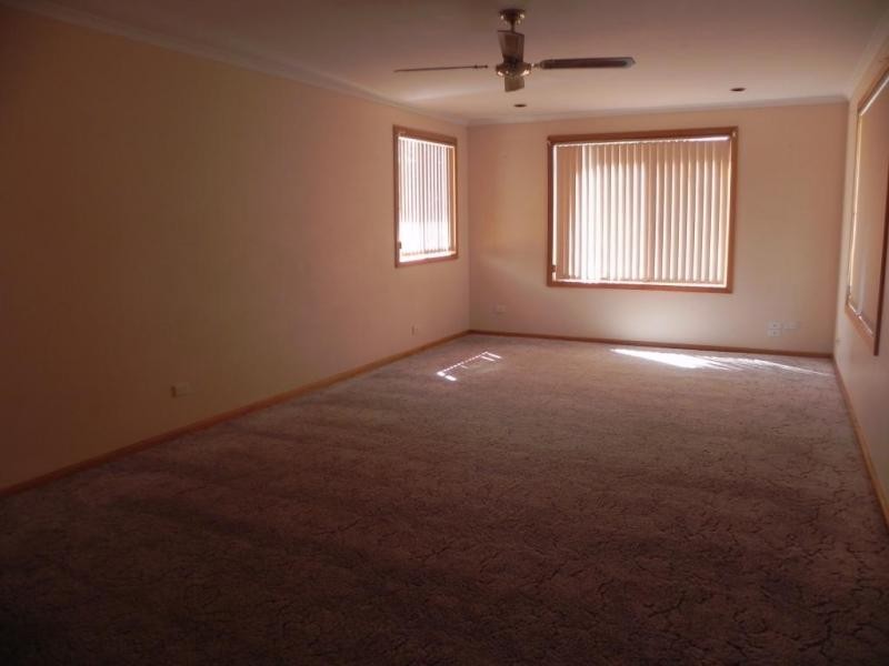 13 Robinson Street, Mount Gambier SA 5290