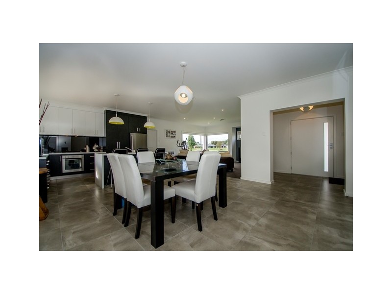 7 Lakewood Avenue, Mount Gambier SA 5290