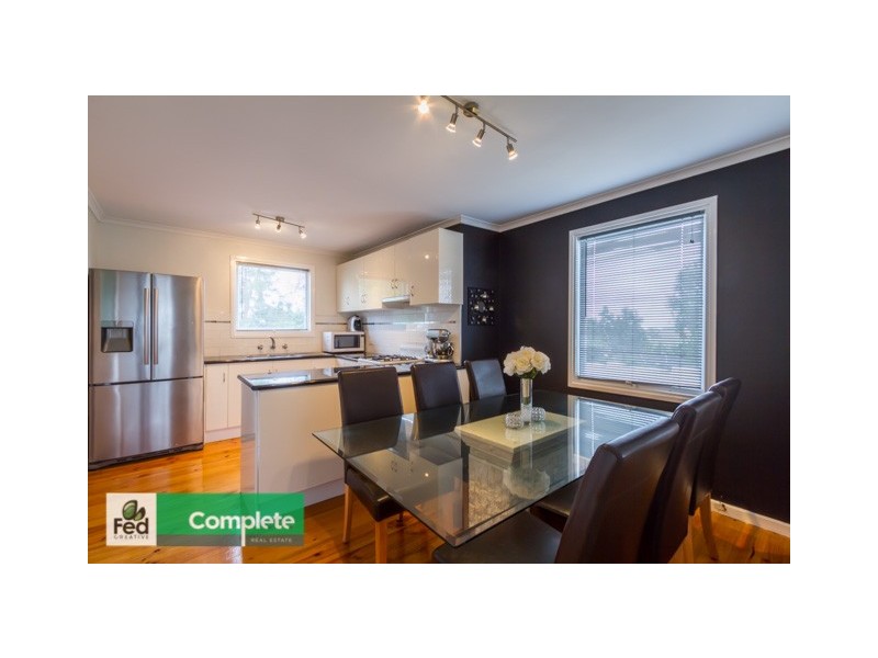 … Hayes Crescent, Mount Gambier SA 5290