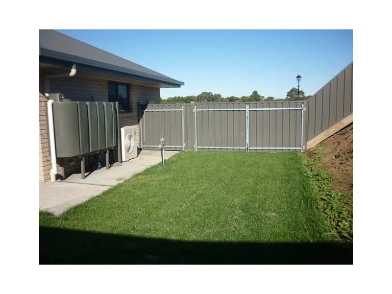 2 Emerald Drive, Mount Gambier SA 5290