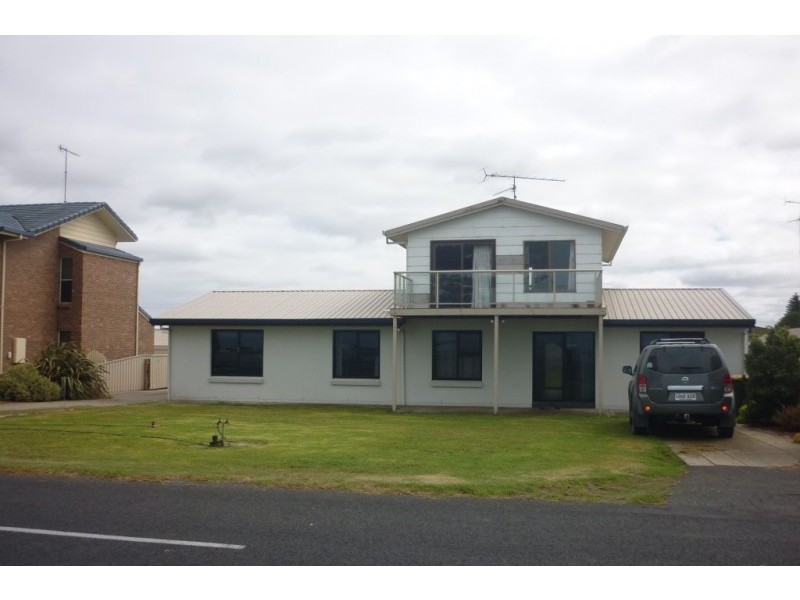 19 Sea Parade., Port Macdonnell SA 5291