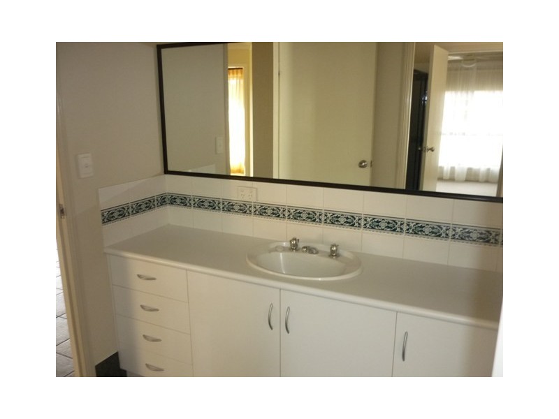 34 Yeates Street., Mount Gambier SA 5290