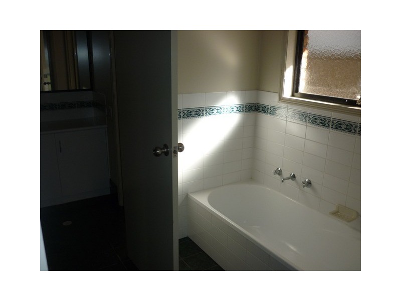 34 Yeates Street., Mount Gambier SA 5290