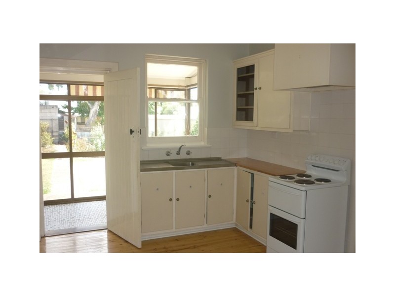 90 Crouch Street South, Mount Gambier SA 5290