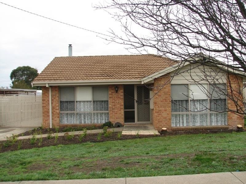 5 Jacobs Avenue, Kyneton VIC 3444