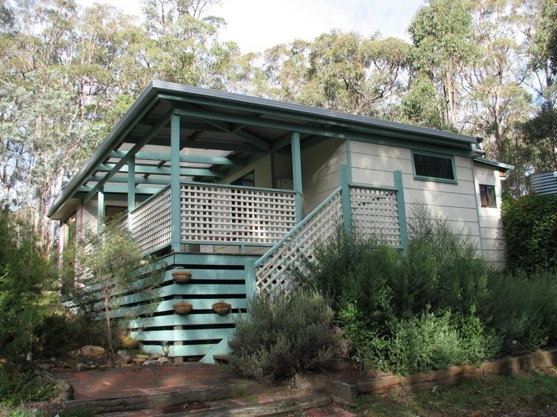 11 William Track, Glenlyon VIC 3461