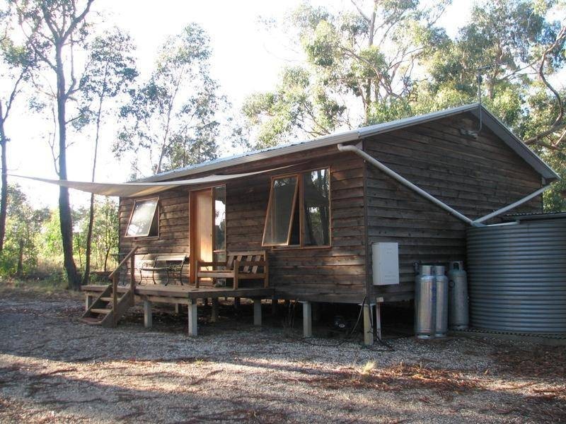 3 Bushmans Crescent, Drummond North VIC 3446