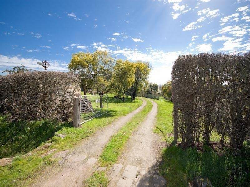 350 Lauriston Reservoir Road, Kyneton VIC 3444