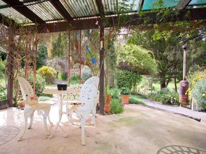 689 Vaughan Springs Road, Drummond North VIC 3446