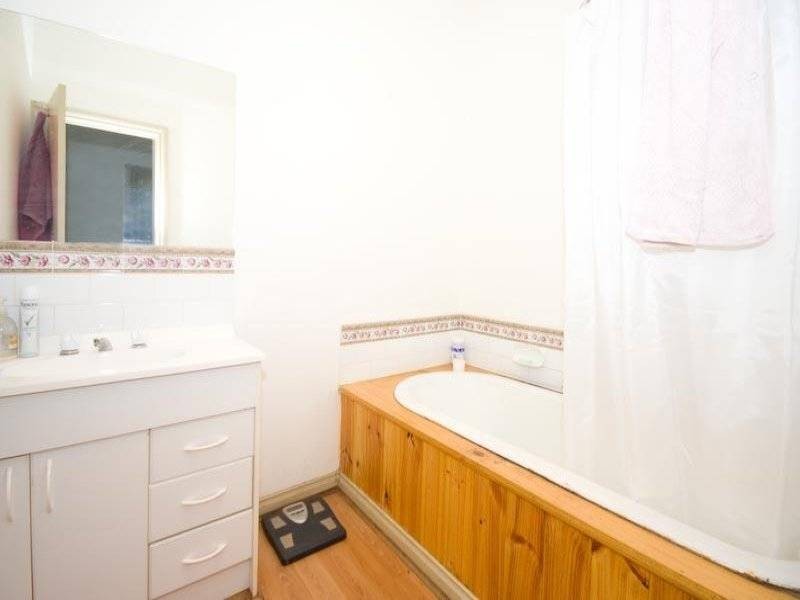 22 Lauriston Street, Kyneton VIC 3444