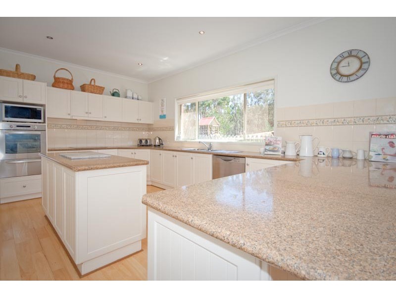 66 Hunters Lane, Kyneton VIC 3444