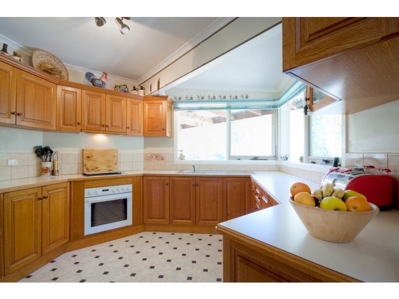 9 The Ridge Track, Kyneton VIC 3444