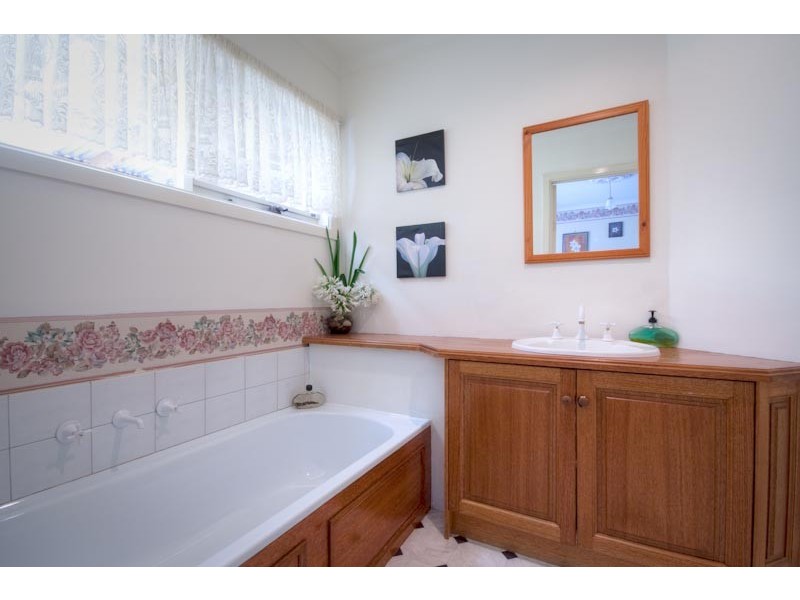 9 The Ridge Track, Kyneton VIC 3444