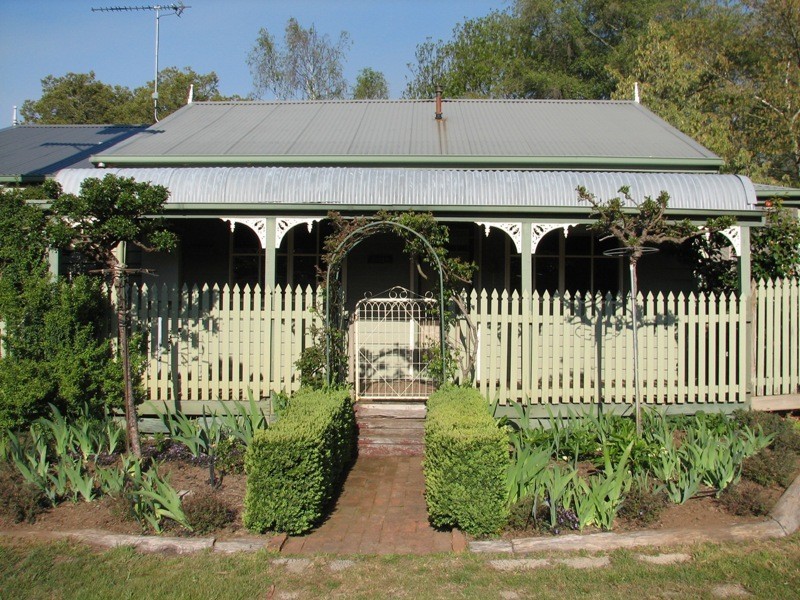 5 Dickersons Lane, Denver VIC 3461