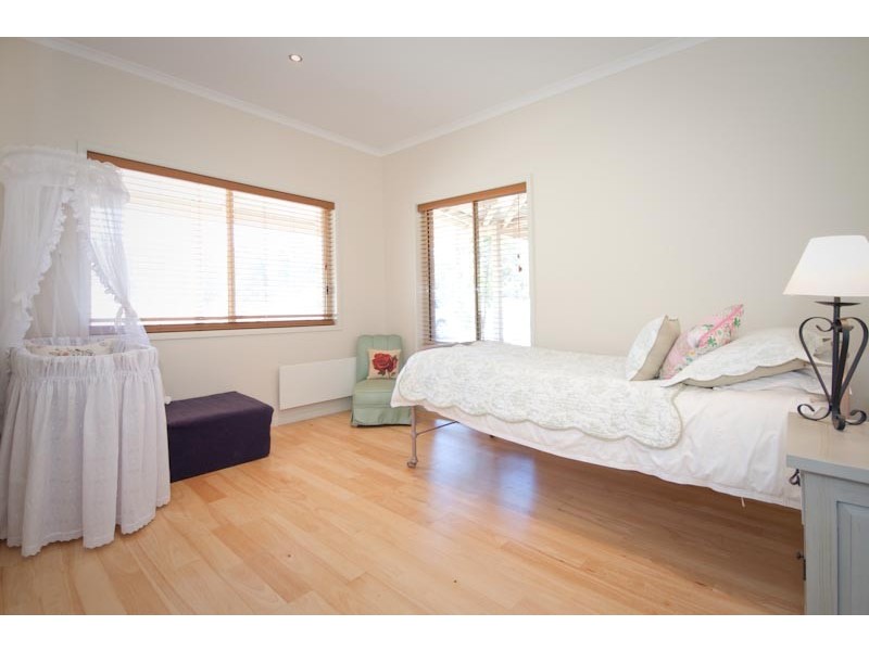 66 Hunters Lane, Kyneton VIC 3444