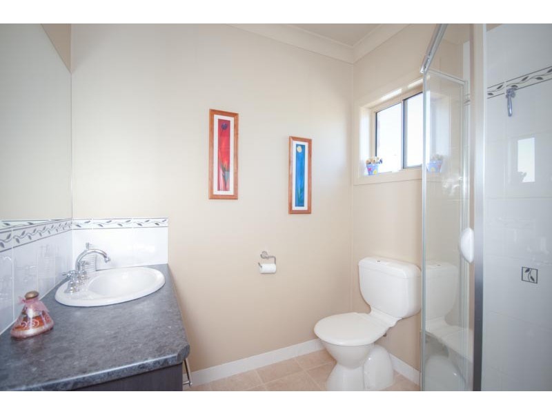 17 Fryes Road, Elphinstone VIC 3448