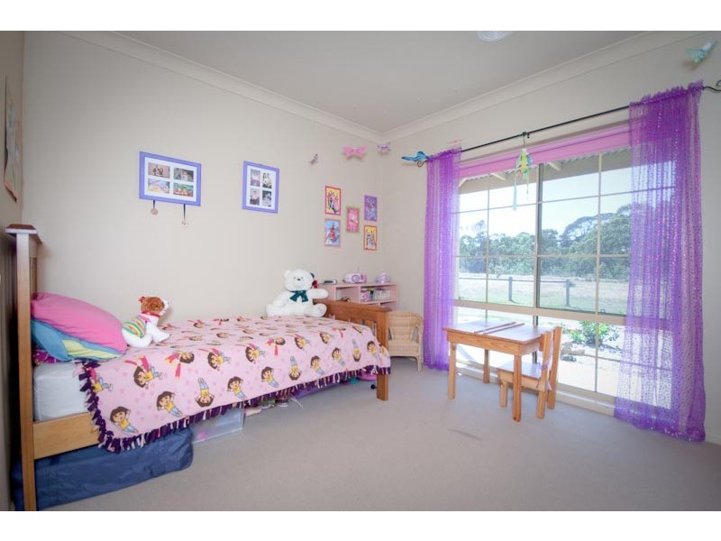 17 Fryes Road, Elphinstone VIC 3448