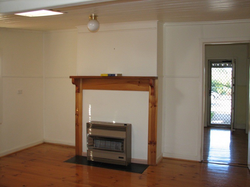 42 Hutton Street, Kyneton VIC 3444