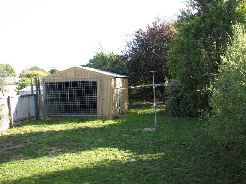 42 Hutton Street, Kyneton VIC 3444