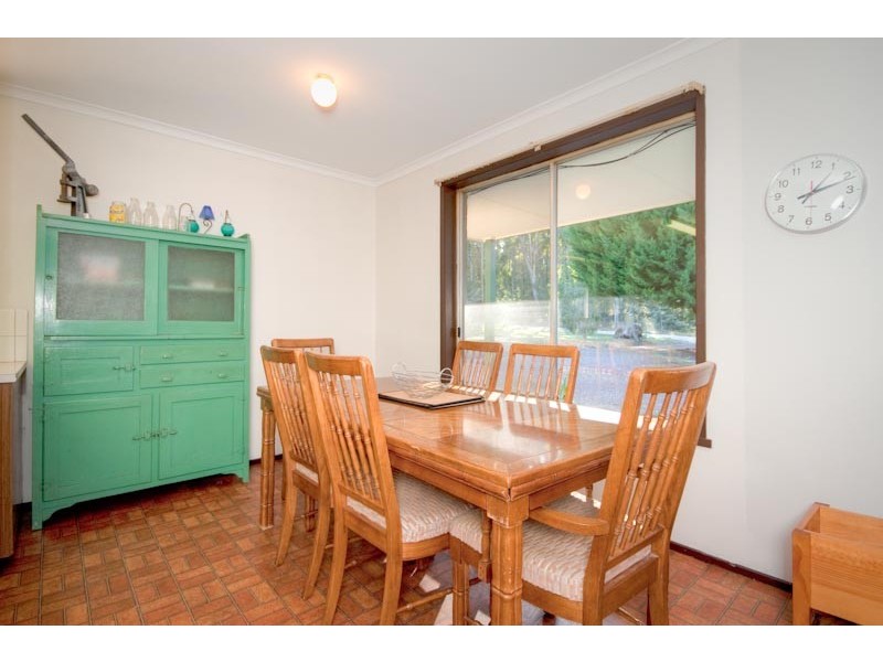 140 Paradise Valley Road, Spring Hill VIC 3444