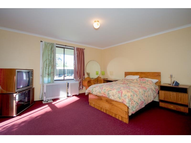 140 Paradise Valley Road, Spring Hill VIC 3444