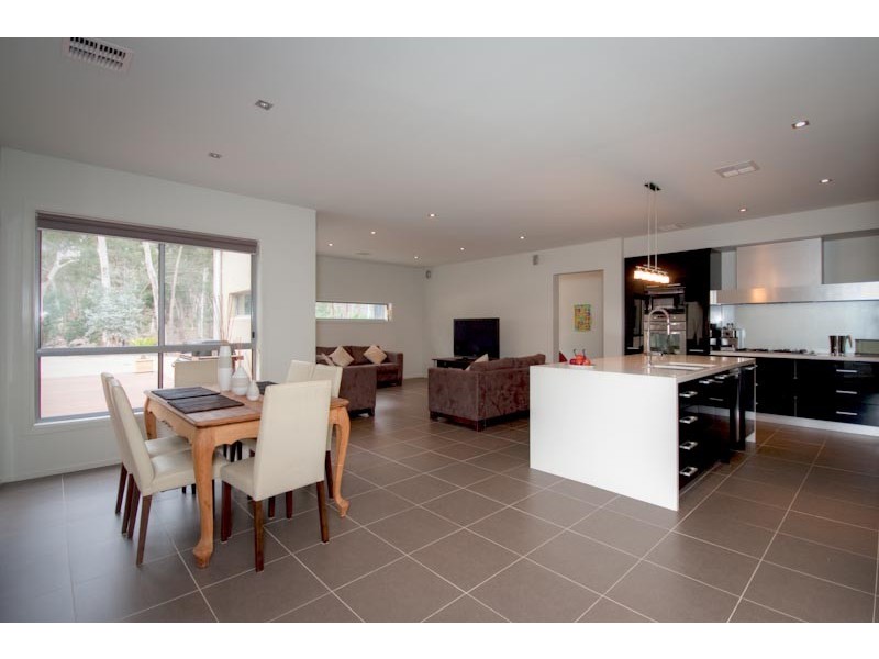 1 Leared Drive, Kyneton VIC 3444