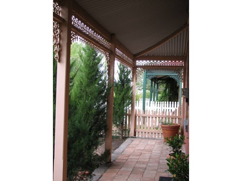 21 Simpson Street, Kyneton VIC 3444