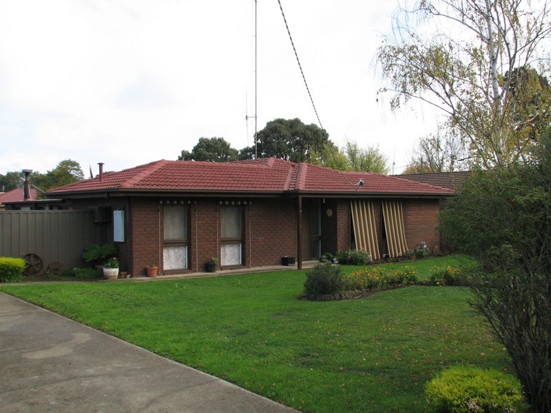 73 Powlett Street, Kyneton VIC 3444
