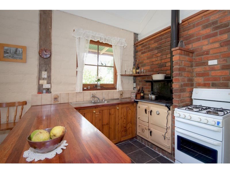 39 William Track, Kyneton VIC 3444